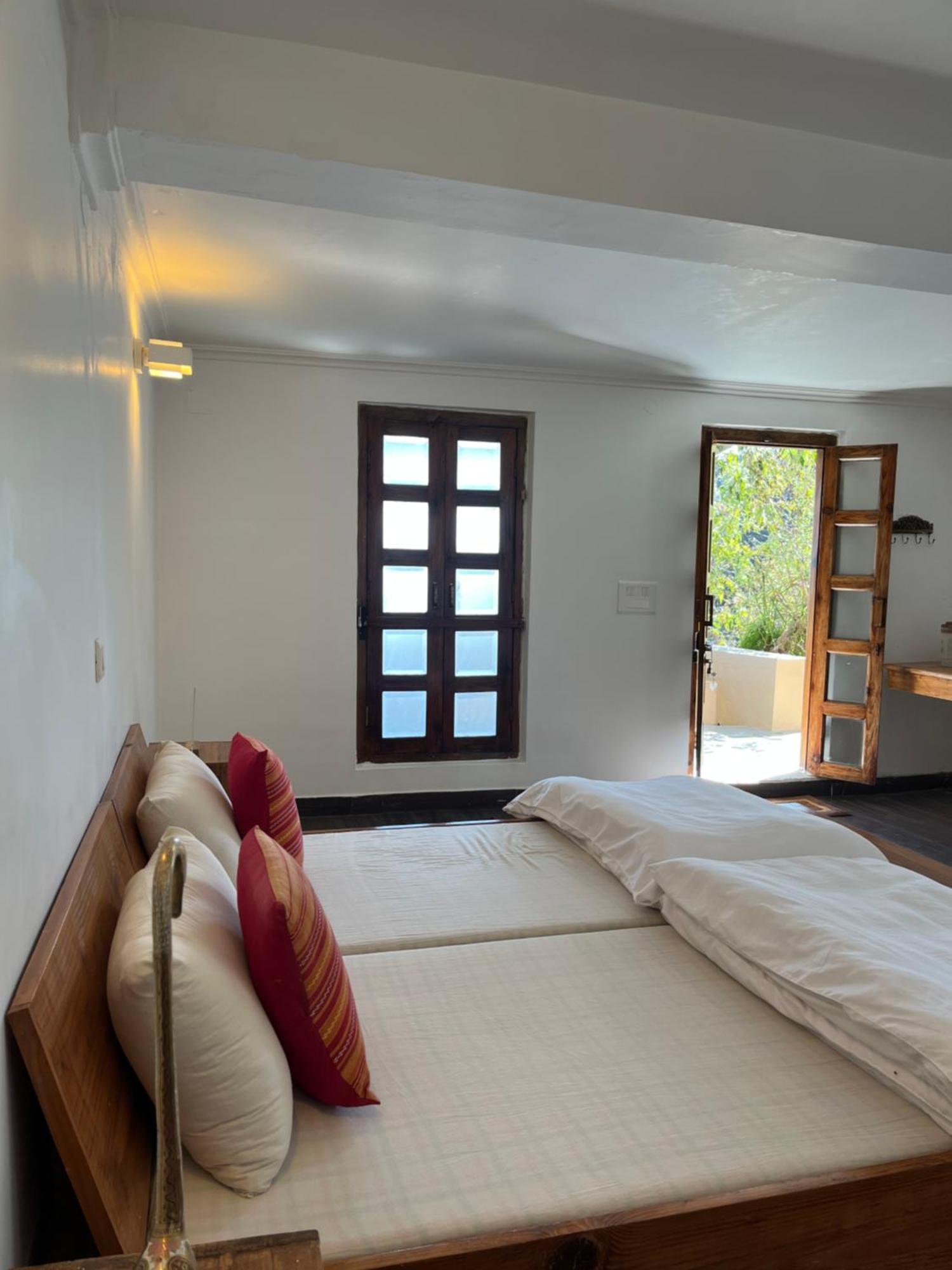 Dunagiri Retreat Dwarahat ภายนอก รูปภาพ